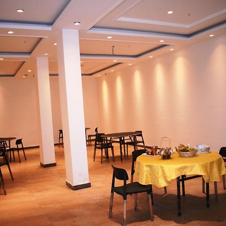 Lemonwood Suites By F9 Hotels - Trivoli Garden Chhatarpur 新德里 外观 照片
