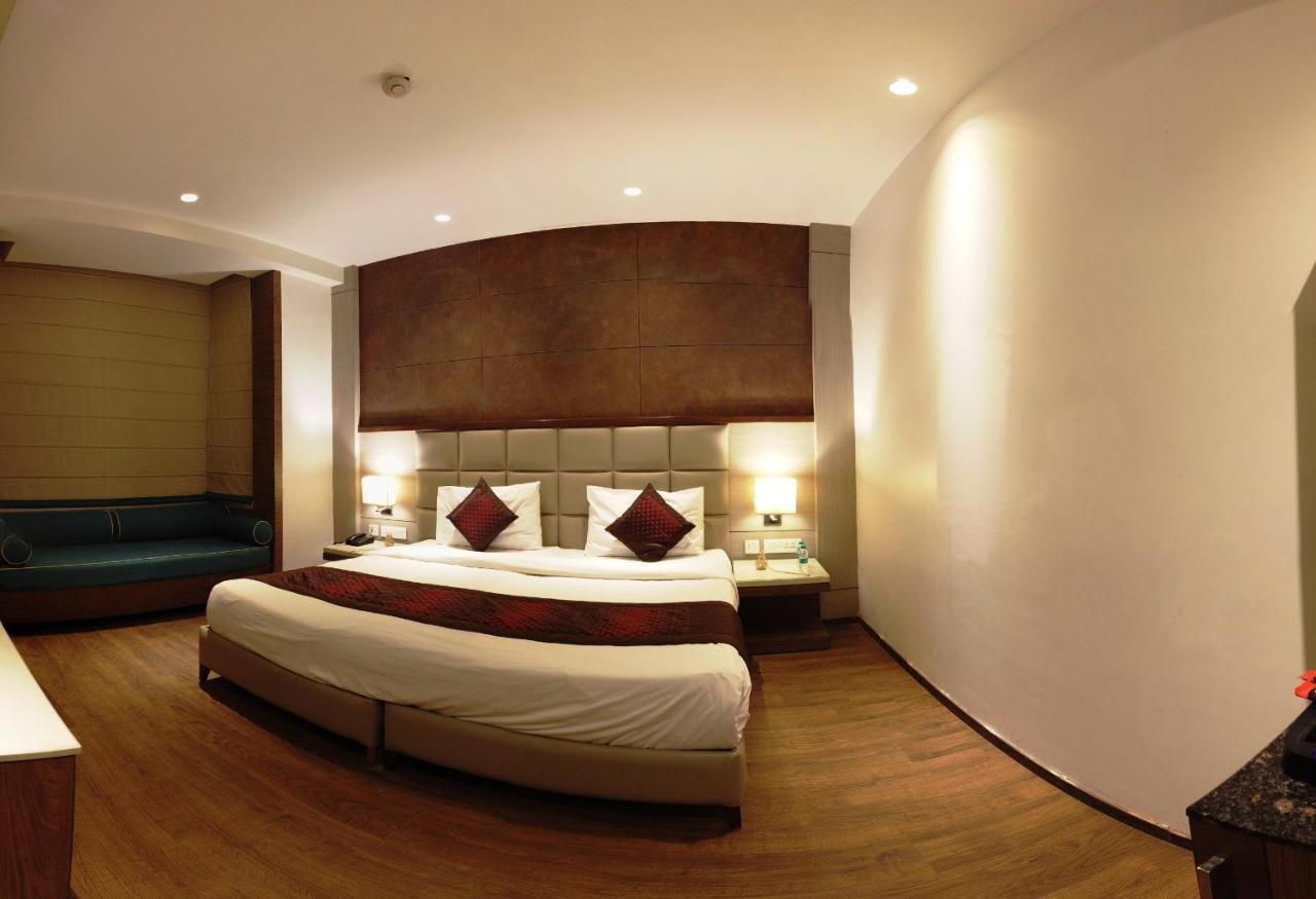 Lemonwood Suites By F9 Hotels - Trivoli Garden Chhatarpur 新德里 外观 照片
