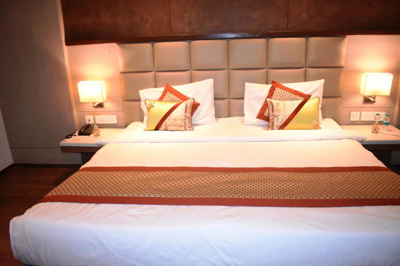 Lemonwood Suites By F9 Hotels - Trivoli Garden Chhatarpur 新德里 外观 照片