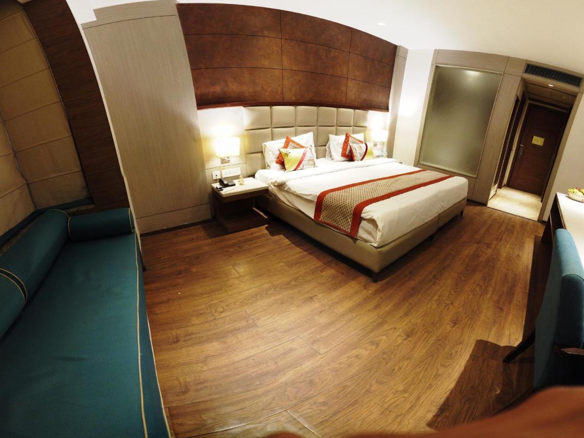 Lemonwood Suites By F9 Hotels - Trivoli Garden Chhatarpur 新德里 外观 照片