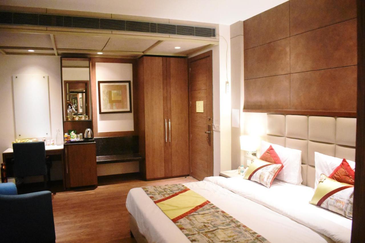 Lemonwood Suites By F9 Hotels - Trivoli Garden Chhatarpur 新德里 外观 照片
