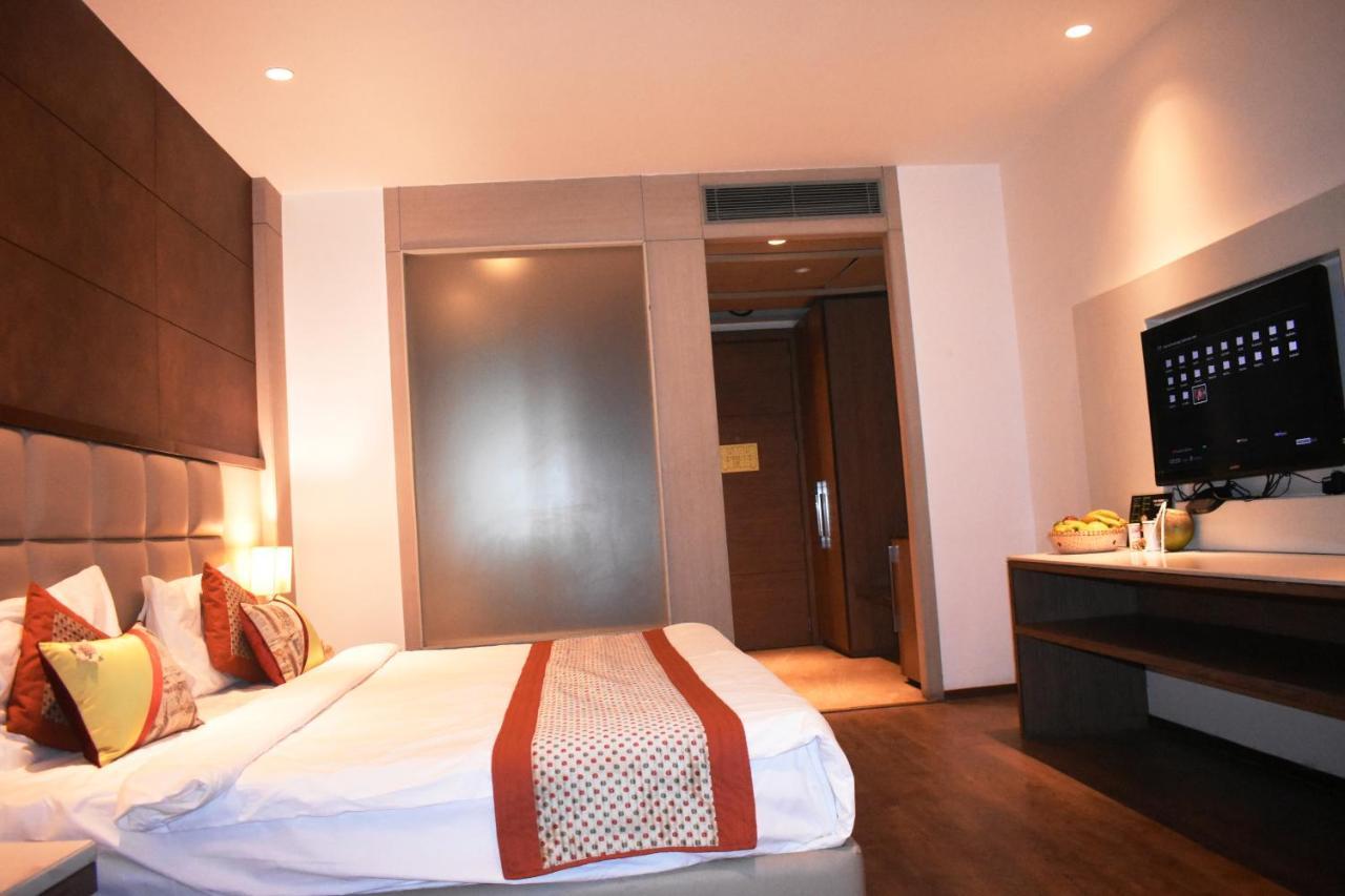 Lemonwood Suites By F9 Hotels - Trivoli Garden Chhatarpur 新德里 外观 照片